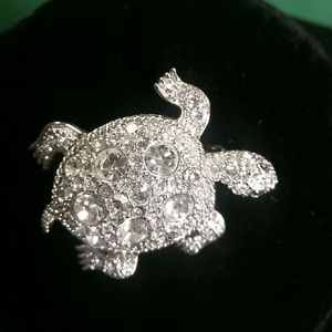 Very pretty crystal stones turtle brooch.